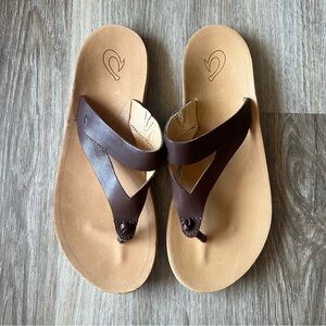 9 - NWOT - OluKai Kaekae Ko'O Thong Sandal